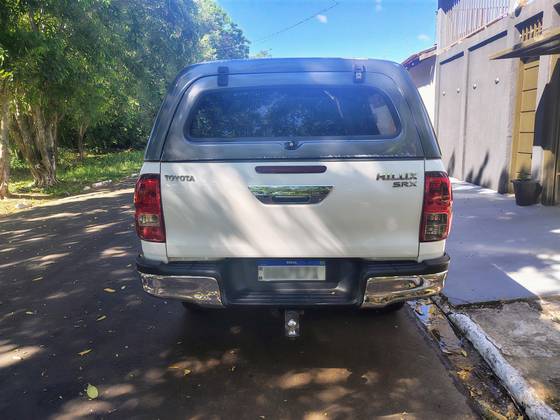 TOYOTA HILUX 2.8 SRX 4X4 CD 16V DIESEL 4P AUTOMÁTICO TOYOTA HILUX 2.8 SRX 4X4 CD 16V DIESEL 4P AUTOMÁTICO